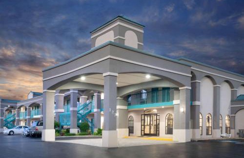 Murfreesboro Hotel | Super 8 by Wyndham Murfreesboro