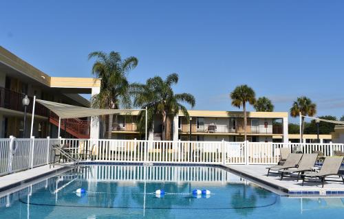 Ocala Hotel | Super 8 by Wyndham Ocala I-75