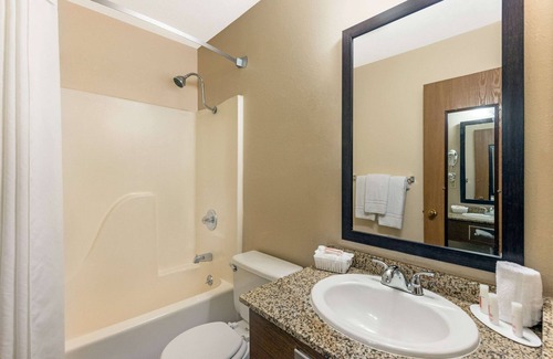Poplar Bluff Hotel | Super 8 by Wyndham Poplar Bluff Missouri