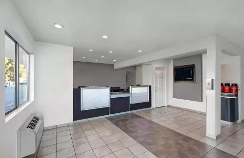 East San Jose Hotel | Super 8 by Wyndham San Jose