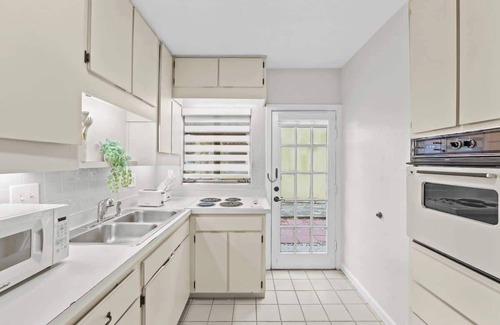 Historic Downtown Kissimmee House | SUPER BOHO - Lake Toho Timeless Charm