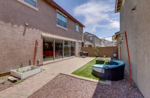 Laveen Village House | Super bowl ready! House is equipped w/electric car charging