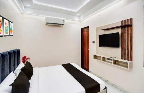 Indore Hotel | Super Collection O Ganeshpuri Indore
