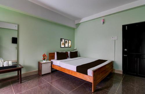 Jalpaiguri Hotel | Super Collection O Jalpaiguri Railway Station Formerly Greater Kailash