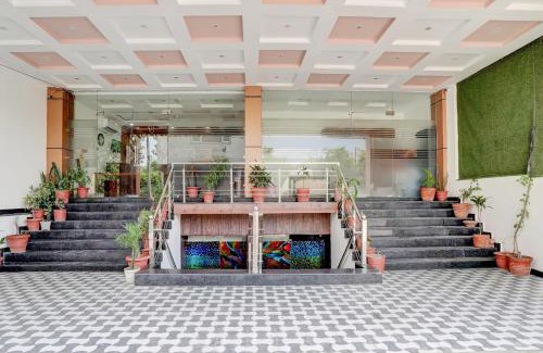 Zirakpur Hotel | Super Collection O Zirakpur Bus Terminal