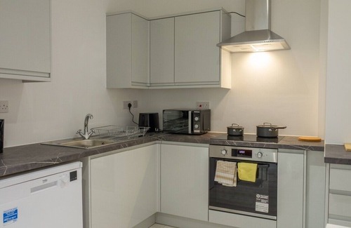 Harrow House | Super Comfy Family-Friendly 7BR House with 3 Parking 35mins to London West End