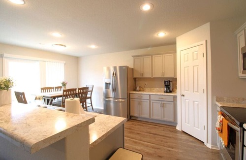 Ferndale Apartment | Super Cute Alexander House