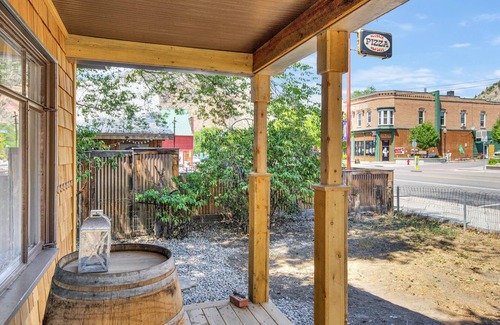 New Castle House | Super cute house in the heart of downtown New Castle!