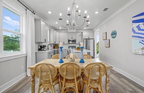 Cape San Blas House | Super Cute House on the Cape - Walk to Beach - Dog Friendly!
