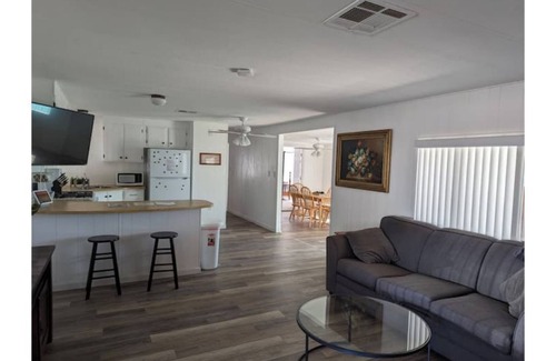 Desert Hills House | Super cute place at Lake Havasu!