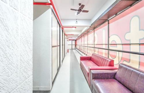 Surat Hotel | Super Hotel O Sneh Rashmi Botanical Garden Surat Formerly Stadium Plaza