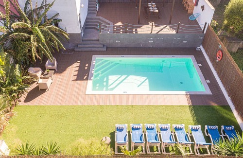 Sao Pedro da Cadeira Villa | Super Lisbon Coast Villa | 4 Bedrooms | Villa Assenta | Fantastic Sea Views | Foosball