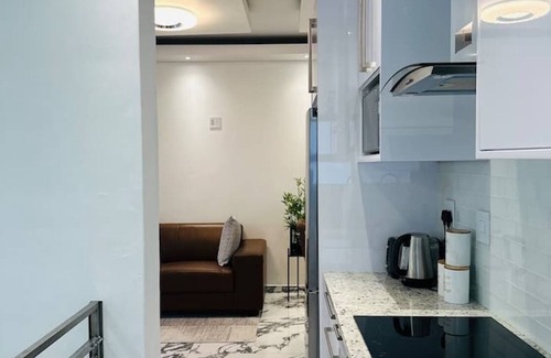 Windhoek West Apartment | Super Luxurious Modern Apartment. Cozy, private and just 3km from Windhoek CBD.