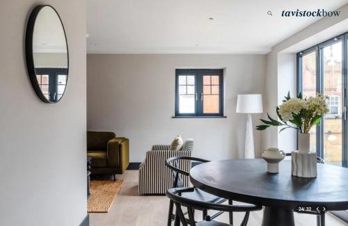 Covent Garden Apartment | Super Luxury 4 Bed Covent Garden Designer Apartment