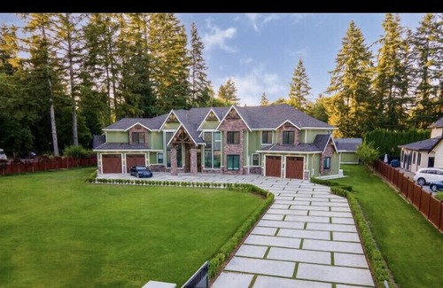 Guildford House | Super Luxury House.
