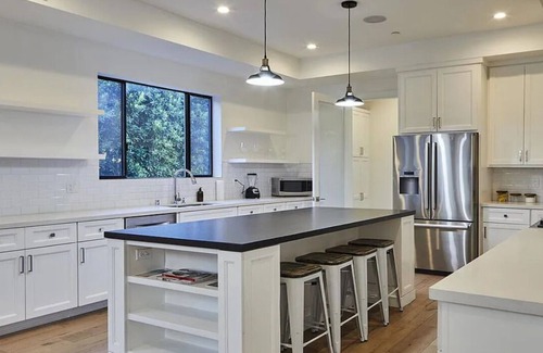 Tarzana House | super nice Mid term property in Tarzana