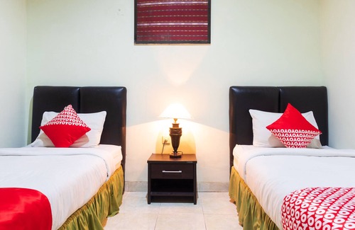 Kupang Hotel | Super OYO 1682 Greenia Hotel