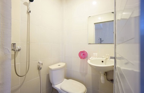 Manado City Centre Hotel | Super OYO 1838 COZY Home