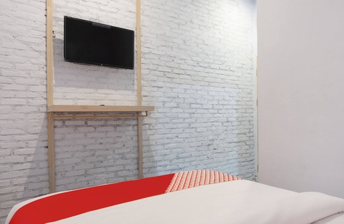 Medan Hotel | Super OYO 3150 Theodore Homestay