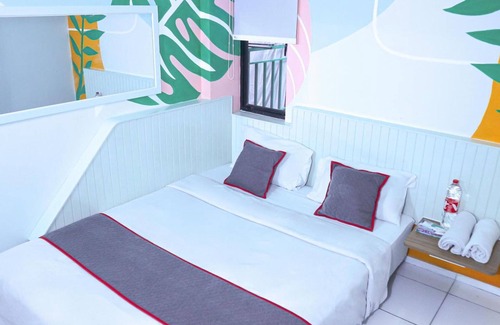 Kalimalang Hotel | Super OYO 3728 Tunas Plaza Residence
