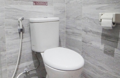 Medan Hotel | Super OYO Capital O 92066 Papakoel Hotel & Cafe
