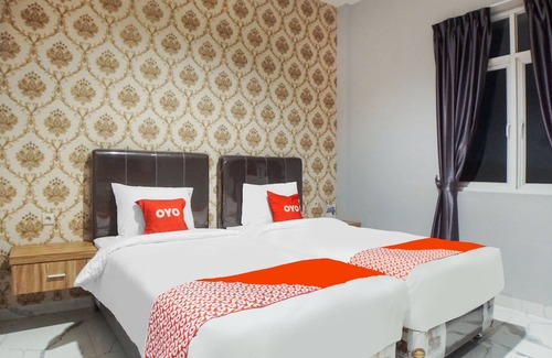 Medan Hotel | Super OYO Capital O 92066 Papakoel Hotel & Cafe