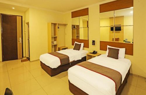 Serpong Hotel | Super OYO Townhouse OAK Hotel Fiducia Serpong