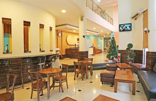 Serpong Hotel | Super OYO Townhouse OAK Hotel Fiducia Serpong