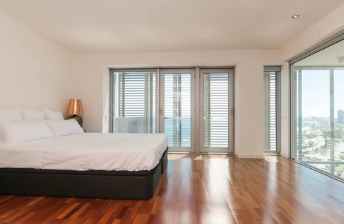 Diagonal Mar i el Front Maritim del Poblenou Apartment | Super penthouse and sea views