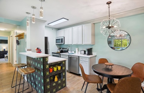 Timberline Condo | Super short walk to the lifts at Timberline Mountain! Welcome Slopeside C102!