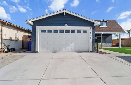 Mira Mesa House | Super Spacious Family Vacation Home!