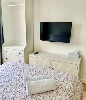 Gambetta Apartment | Super studio Paris La Défense