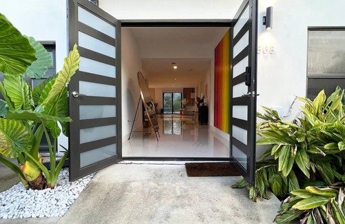 Edgewood Villa | Super Stylish 4BR Retreat in the Heart of Fun