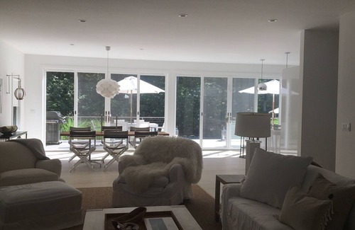 Springs House | Super Stylish East Hampton New Modern Beach House..