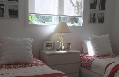 Springs House | Super Stylish East Hampton New Modern Beach House..