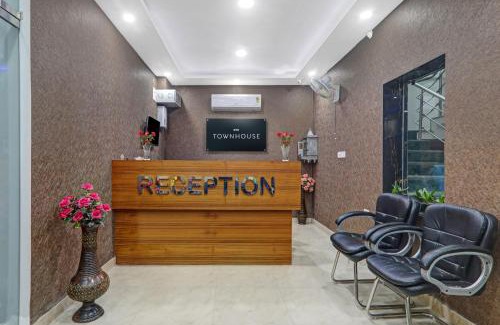 Gomti Nagar Hotel | Super Super Townhouse Swaroop Inn