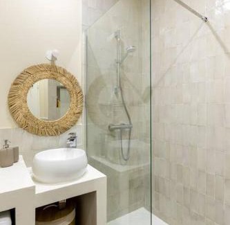 Notre-Dame du Mont Apartment | Super T2 (55 m2) proche du Cours Julien