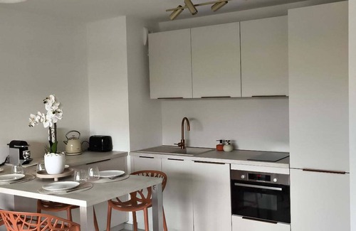 Saint-Laurent-du-Var Apartment | Super T2 seafront with rooftop pool, airport and train station