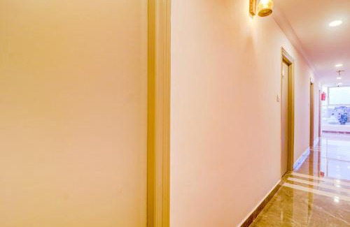 SR Nagar Hotel | Super Townhouse SR Nagar Near RCC Premier