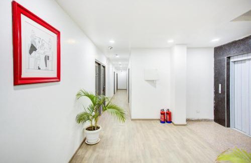 Vasundhara Hotel | Super Townhouse Townhouse Atal Chowk Indirapuram Ghaziabad