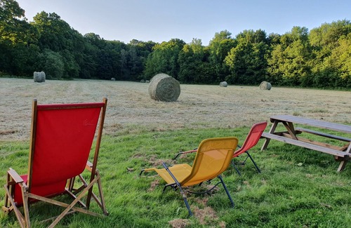 Tinteniac House | Superb 17th century house. Tranquility. Games room/Trampoline