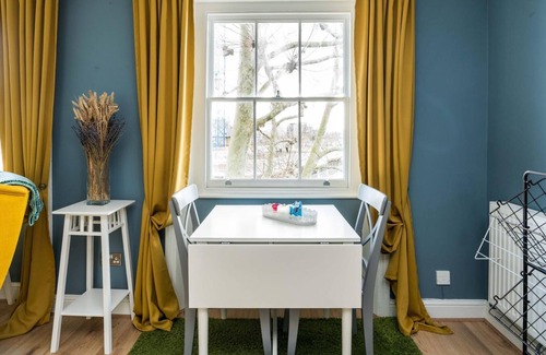Cantelowes Apartment | Superb 1BD Flat in the Heart of Camden Town