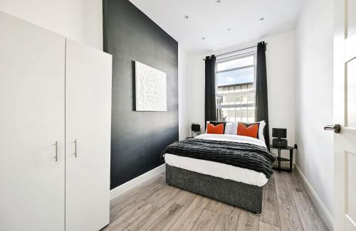 Ealing Apartment | Superb 1bed Ealing Apartment- Steps to Tube & City Attractions