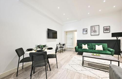 Ealing Apartment | Superb 1bed Ealing Apartment- Steps to Tube & City Attractions