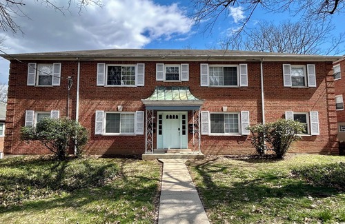 Westwood Apartment | Superb 2-bedroom apartment with AC in Cincinnati