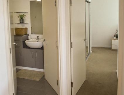 Newstead Apartment | Superb 2 bedroom apartment next to the river