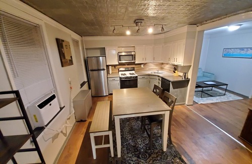 Williamsburg Apartment | SUPERB-2BR*1min to Train*5mns to Manh*15ms Mdtwn!.