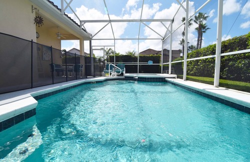 Tuscan Hills House | Superb 3 bed pool home, games room, sleeps 7, private pool, Disney 8 miles!