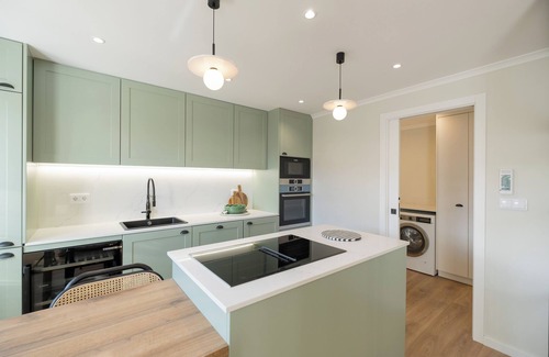 Cascais Apartment | Superb 3 Bedroom Apartment in the Heart of Monte Estoril