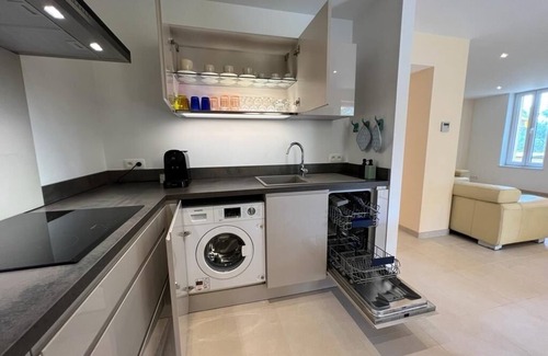 Mougins Apartment | Superb 3-suite apartment with 3 terraces